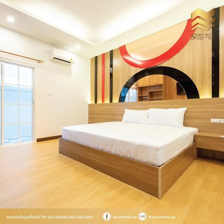 Secret Hotel Rayong Bagian luar foto